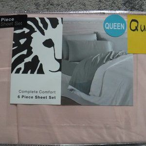 Anne Klein Queen size sheet set. New 6 piece set .